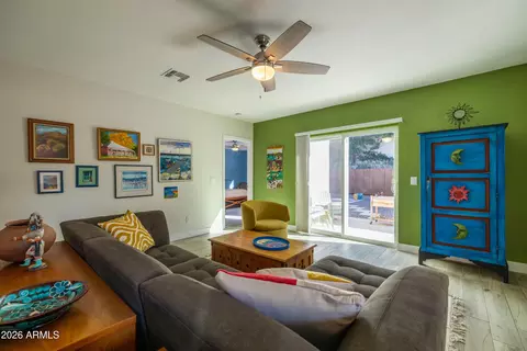 Living - 1517 E Pinchot Ave, Phoenix, AZ 85014 photo 3 of 6