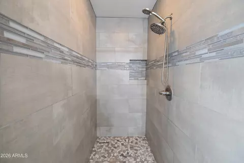 Bath - 1517 E Pinchot Ave, Phoenix, AZ 85014 photo 4 of 6