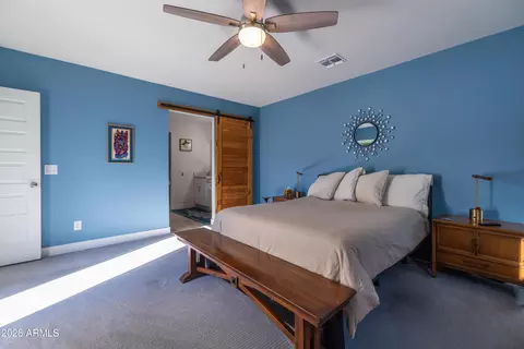 Bedroom - 1517 E Pinchot Ave, Phoenix, AZ 85014 photo 3 of 5