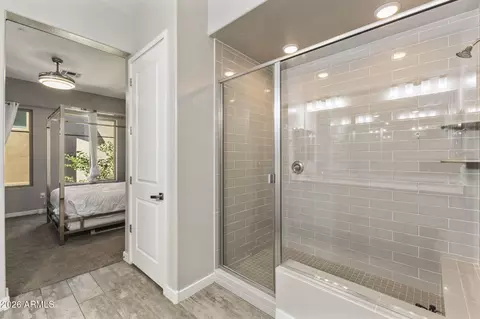 Bath - 15550 S 5th Ave #236, Phoenix, AZ 85045 photo 3 of 3