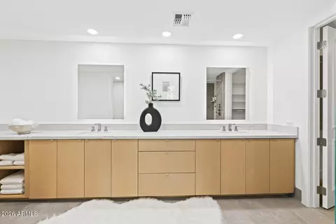 Bath - 2402 Esplanade Ln #604, Phoenix, AZ 85016 photo 4 of 7