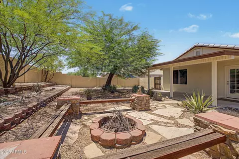 Exterior - 1925 S Palo Verde Dr, Apache Junction, AZ 85120 photo 6 of 10