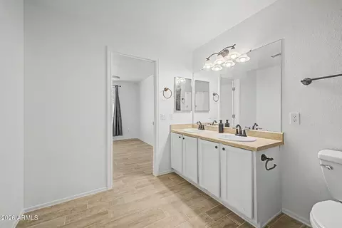 Bath - 1925 S Palo Verde Dr, Apache Junction, AZ 85120 photo 1 of 2
