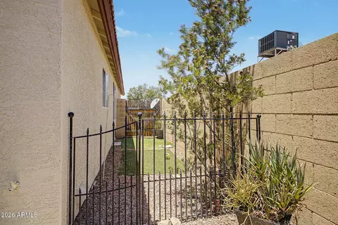 Exterior - 1925 S Palo Verde Dr, Apache Junction, AZ 85120 photo 10 of 10
