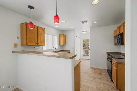 Kitchen - 1925 S Palo Verde Dr, Apache Junction, AZ 85120 photo 2 of 2