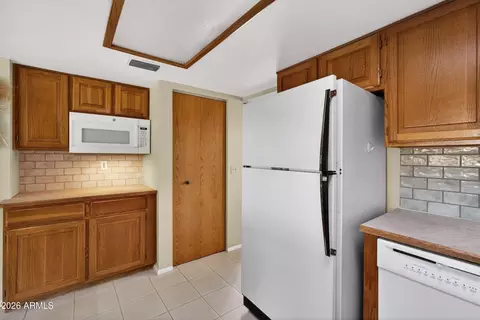Kitchen - 1650 E Grandview St, Mesa, AZ 85203 photo 3 of 3