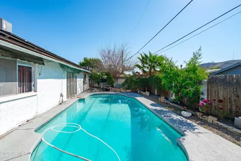 Exterior - 2143 W Eugie Ave, Phoenix, AZ 85029 photo 5 of 9