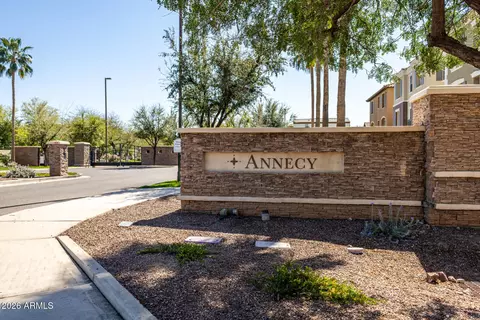 2744 S Pewter Dr #102, Gilbert, AZ 85295