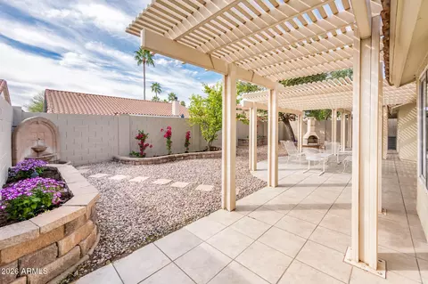 Exterior - 1033 E Hearne Way, Gilbert, AZ 85234 photo 3 of 7
