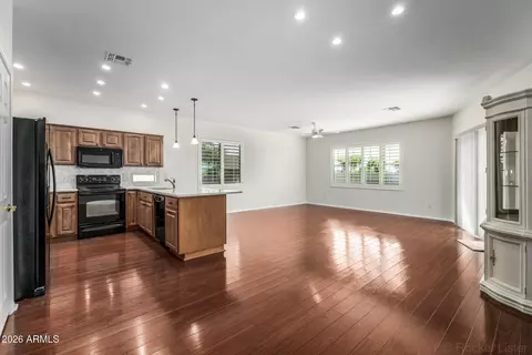 Living - 10960 E Monte Ave #198, Mesa, AZ 85209 photo 2 of 4