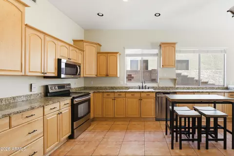 Kitchen - 1645 E Orangewood St, Gilbert, AZ 85296 photo 3 of 6