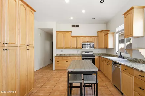 Kitchen - 1645 E Orangewood St, Gilbert, AZ 85296 photo 1 of 6