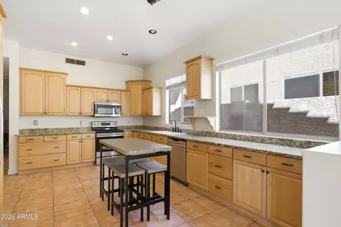 Kitchen - 1645 E Orangewood St, Gilbert, AZ 85296 photo 2 of 6