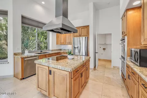 Kitchen - 1620 E Silverwood Dr, Phoenix, AZ 85048 photo 3 of 3
