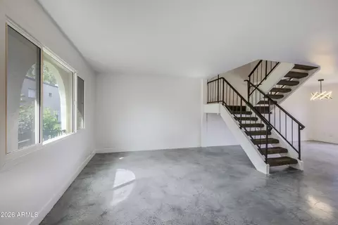 Living - 3846 N 30th St, Phoenix, AZ 85016 photo 1 of 4