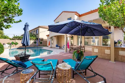 16018 W Shangri La Rd, Surprise, AZ 85379