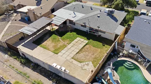 View/Area - 3322 W Pierson St, Phoenix, AZ 85017 photo 8 of 9