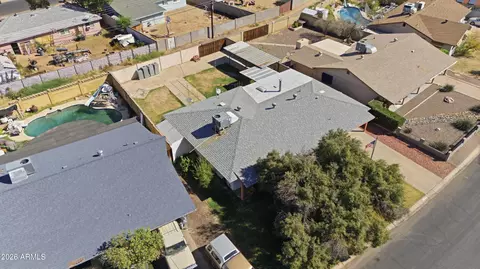 View/Area - 3322 W Pierson St, Phoenix, AZ 85017 photo 3 of 9
