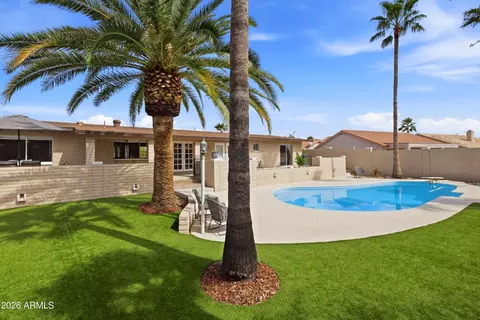17431 E Caliente Dr, Fountain Hills, AZ 85268