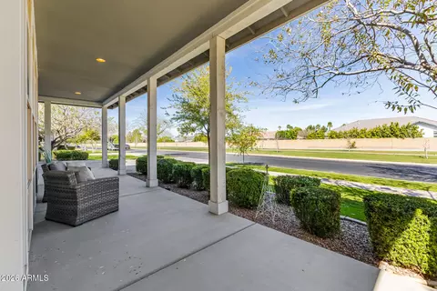 Exterior - 2981 E Silo Dr, Gilbert, AZ 85296 photo 6 of 12