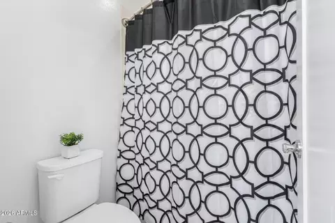 Bath - 2981 E Silo Dr, Gilbert, AZ 85296 photo 5 of 6