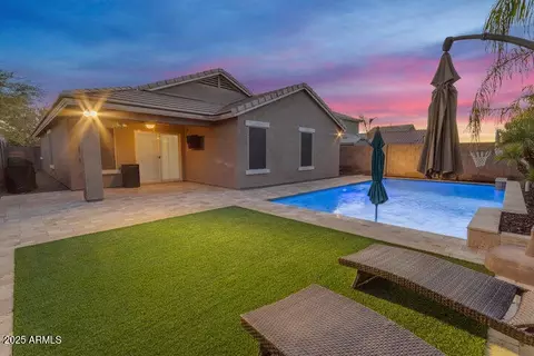 Exterior - 2220 E Stacey Rd, Gilbert, AZ 85298 photo 6 of 11