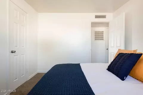 Bedroom - 6320 W Mitchell Dr, Phoenix, AZ 85033 photo 1 of 8