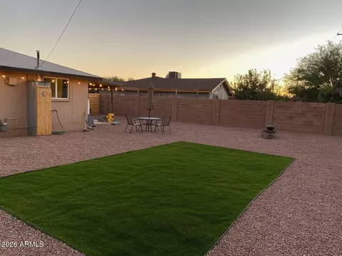 Exterior - 6320 W Mitchell Dr, Phoenix, AZ 85033 photo 1 of 3
