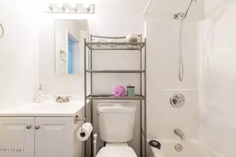 Bath - 6320 W Mitchell Dr, Phoenix, AZ 85033 photo 1 of 2