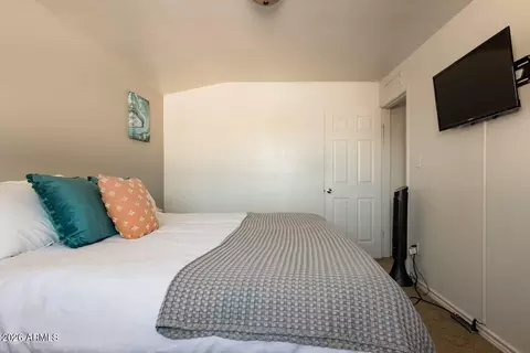 Bedroom - 6320 W Mitchell Dr, Phoenix, AZ 85033 photo 5 of 8