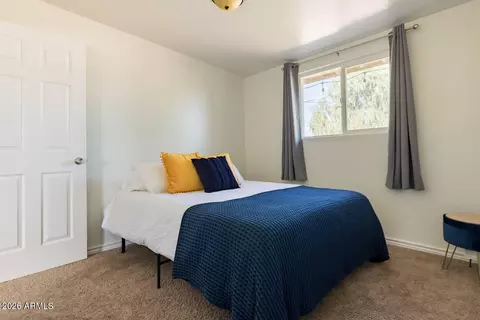 Bedroom - 6320 W Mitchell Dr, Phoenix, AZ 85033 photo 2 of 8