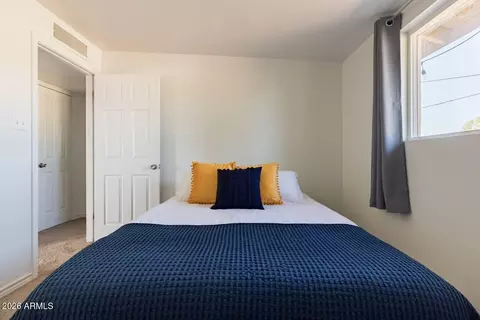 Bedroom - 6320 W Mitchell Dr, Phoenix, AZ 85033 photo 3 of 8