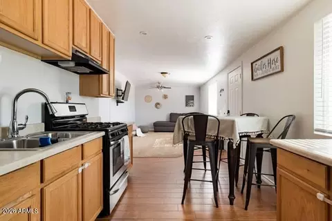 6320 W Mitchell Dr, Phoenix, AZ 85033