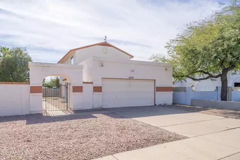 4439 W Westcott Dr, Glendale, AZ 85308