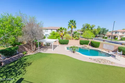 Exterior - 3326 E Mead Dr, Gilbert, AZ 85298 photo 4 of 25