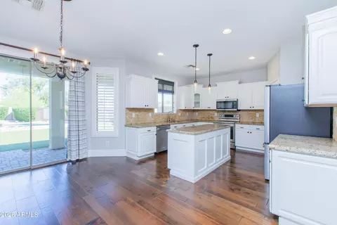 Kitchen - 3326 E Mead Dr, Gilbert, AZ 85298 photo 2 of 6