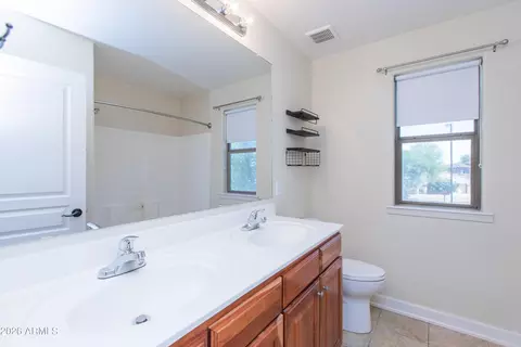 Bath - 3326 E Mead Dr, Gilbert, AZ 85298 photo 10 of 11