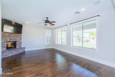 Living - 3326 E Mead Dr, Gilbert, AZ 85298 photo 1 of 11