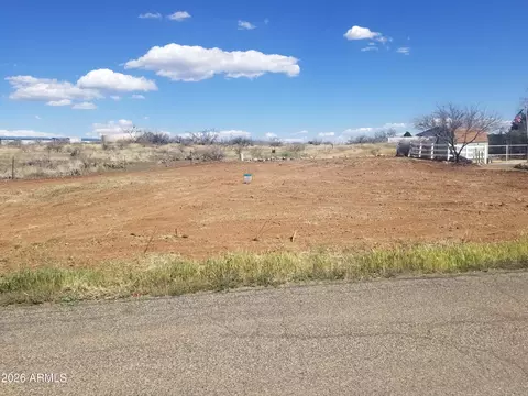 17402 E Bob White Rd #443, Mayer, AZ 86333
