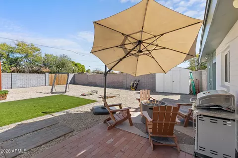 Exterior - 808 E Cinnabar Ave, Phoenix, AZ 85020 photo 9 of 15