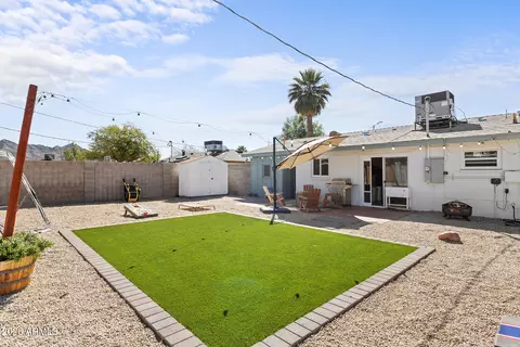 Exterior - 808 E Cinnabar Ave, Phoenix, AZ 85020 photo 2 of 15