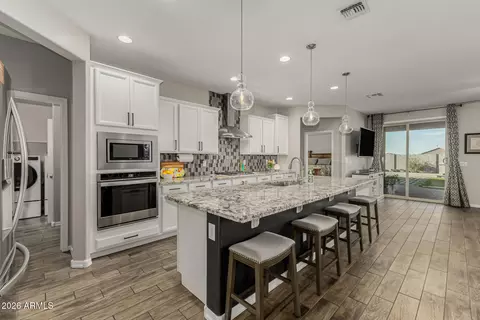 Kitchen - 2322 E Harwell Rd, Phoenix, AZ 85042 photo 2 of 3