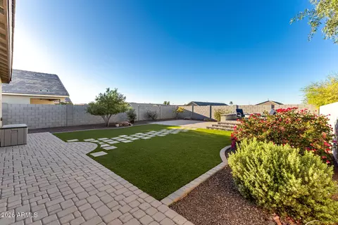 Exterior - 2322 E Harwell Rd, Phoenix, AZ 85042 photo 11 of 16