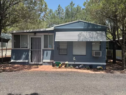 4800 S 28th St #8A, Show Low, AZ 85901