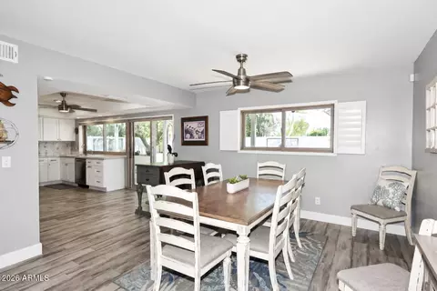 Dining - 4641 E Mountain View Rd, Phoenix, AZ 85028 photo 1 of 1
