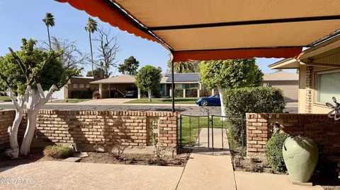 10015 W Mountain View Rd, Sun City, AZ 85351