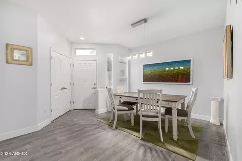 Dining - 1747 E Northern Ave #181, Phoenix, AZ 85020 photo 2 of 2