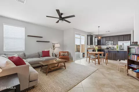 2089 S Olympic Dr, Gilbert, AZ 85295 photo 9