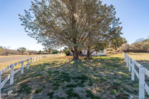 10201 E Black Angus Rd, Dewey, AZ 86327 photo 5