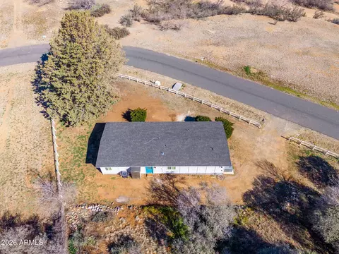 10201 E Black Angus Rd, Dewey, AZ 86327 photo 3